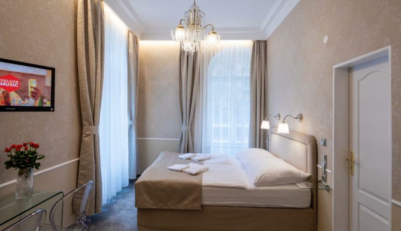 VILLA BASILEIA Riverside Karlovy Vary